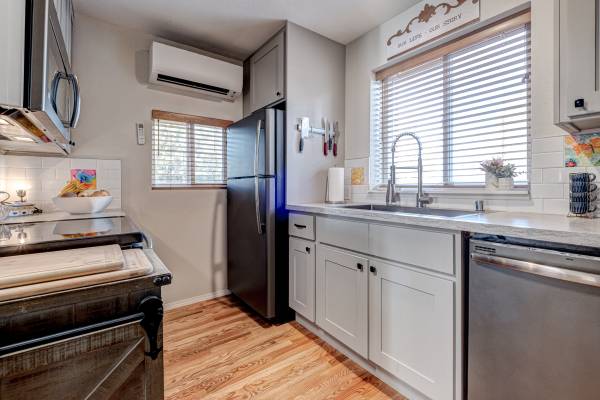$2,595 / 3br - 1384ft2 - 919 E. 23rd Avenue  MLS#286690 (South East Kennewick)63993366195074121