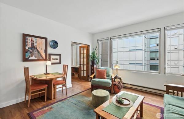 $1,880 / 1br - 500ft2 - Hermoso departamento de una habitación en Belltown (Seattle)63808059482371121