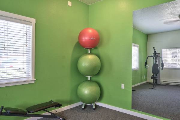 $1,359 / 2br - 750ft2 - 🎒 Rent That Won’t Make You Drop Out! 6 Weeks FREE + Only $1,359 ! 🎒 (2600 T St, Vancouver, WA)63914971257091123