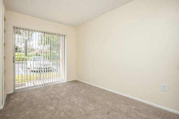 1-Bedroom Units - Misty Oaks Apartments 1