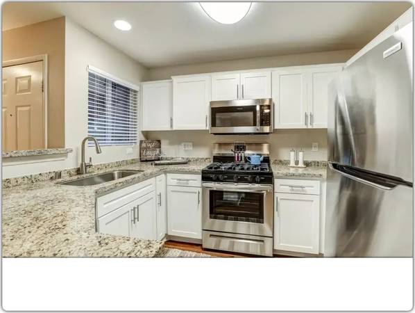 $2,167 / 1hab - 768ft2 - ¡Alquila un excelente de 1 habitación / 1 baño! (Palm Springs - Cerca del centro de Palm Springs)63668320618753121
