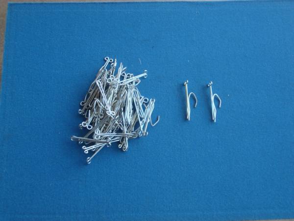 BAG OF 50 3" SLIPP-IN HEADING HOOKS 1