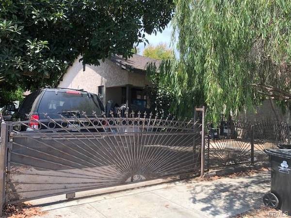 $399,999 / 4br - 2000ft2 - Off Market South LA Duplex!! (LA)63998005329411120