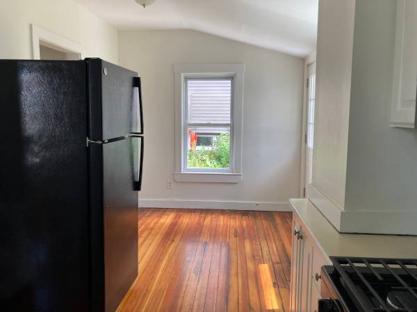 $509,900 / 2br - 922ft2 - ¡Sueño para Comuteros! Excelente Casa de 2 Habitaciones en Weymouth Landing Revitalizado! (Weymouth)63863134620291123