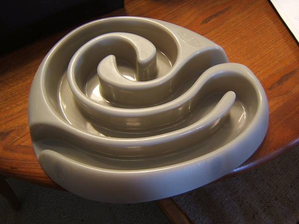 Large Dog Maze Food Bowl Dish 1