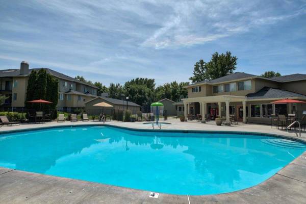 $1,550 / 2br - 857ft2 - New Dog Wash (Coming Soon), Pet Friendly, Private Patio or Balcony (Boise Idaho)63794993465857122