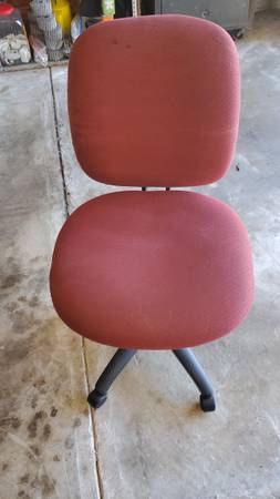 Computer desk chair 1