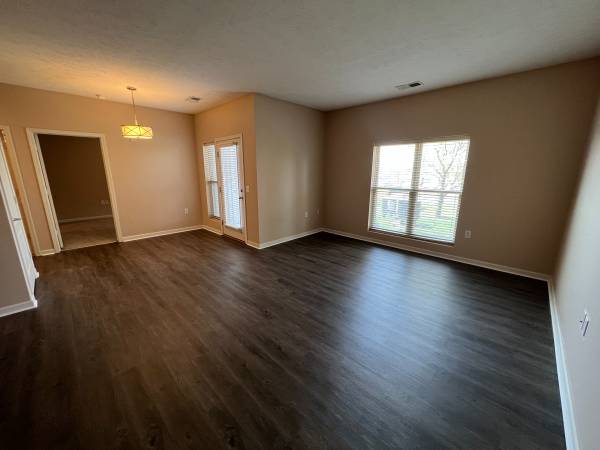 $1,250 / 1br - 822ft2 - Pet Friendly Community With Dog Park! FREE OCTOBER RENT!64020845366914122