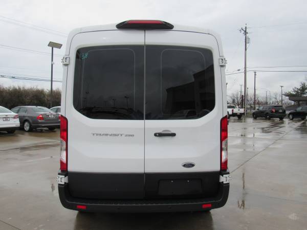 2018 FORD TRANSIT 250 VAN MEDIUM ROOF - $16,995 (2WIN AUTO SALES)63619612570371123