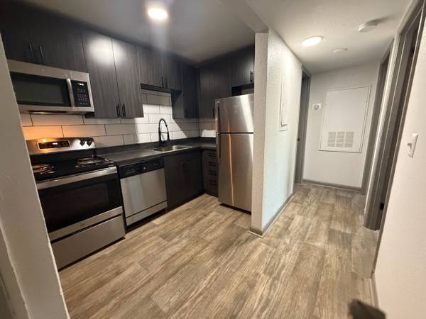 $1,399 / 2br - 900ft2 - *$99 Move-In + 1 Month FREE! (East Nashville)63904821023747120