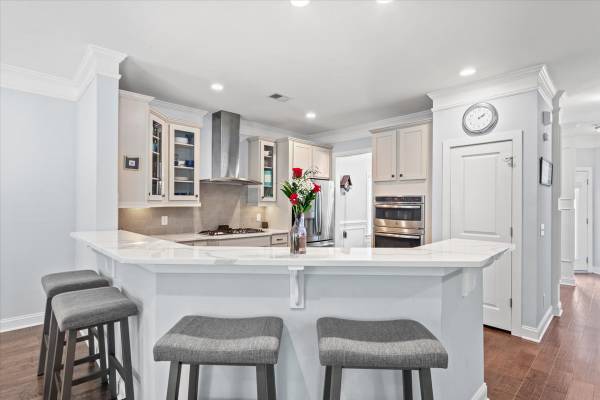 $799,000 / 4br - Elevated home just 10 min's to the Isle of Palms! (Mt. Pleasant)64015946247169123