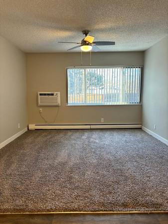 $857 / 1br - 525ft2 - Smoke Free, High Speed Internet Access, Heating, Laundry Facilities (Pleasant Valley)63658230854915122