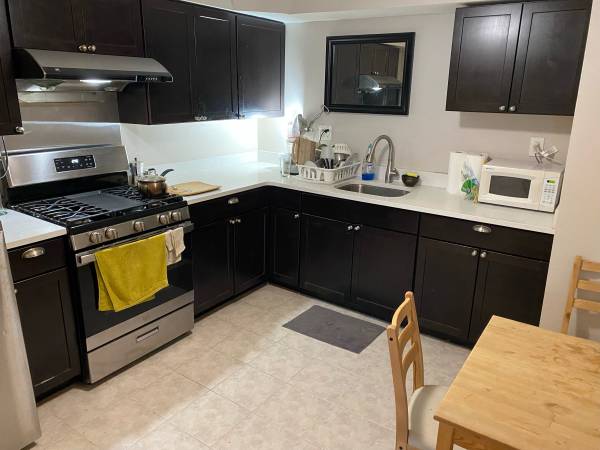$1,000 / 3br - One Roommate Wanted for Available BR in our 3BR Apartment (Flushing Queens)63995970152450122