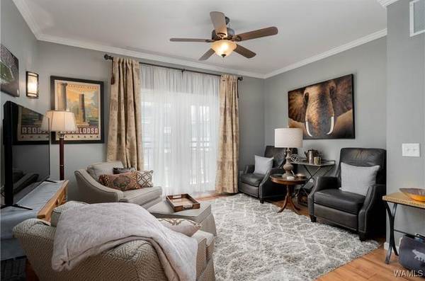 $1,048 / 1hab - 733ft2 - Condominio en Midtown Village con acabados de alta gama (Tuscaloosa)63763869853955121