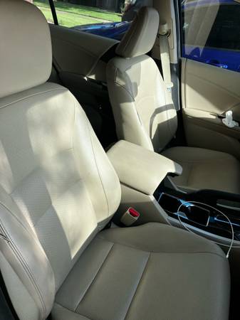 Honda Accord 2016 V6 EXL clean - $19,000 (Porter)63622234350721121