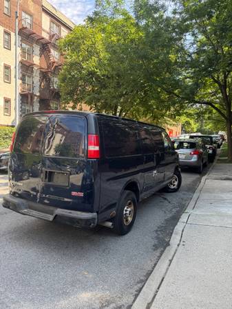 2006 GMC Savana 2500 - $4,85063614465554561123