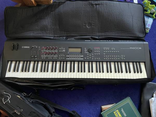 Yamaha MOX8 Keyboard 1