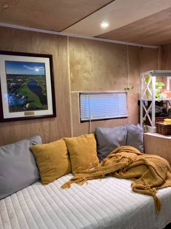 $650 / 1br - 80ft2 - Small Trailer For Rent (Palm Beach Gardens)63825139259777122