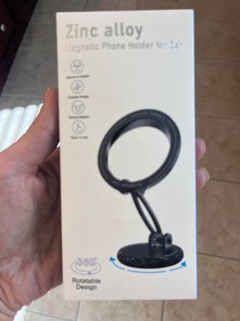 Zinc alloy Magnetic Phone Holder for Car - NEW IN BOX 1