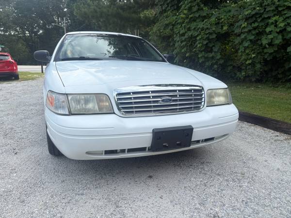 2006 Ford Crown Victoria Standard - $5,900 (Austell, GA)63620105882243121