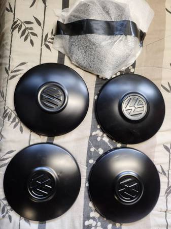 VW Beetle hucaps 1