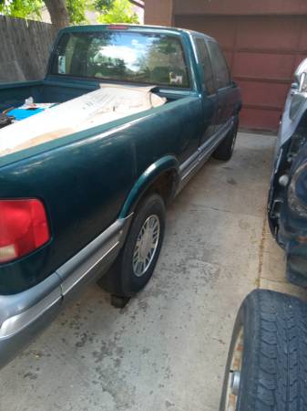 1996 GMC Sonoma pu - $1,400 (Denver)63612382577793124