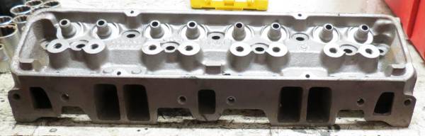 1969-70 Chevy small block HP cylinder head 3927186 1