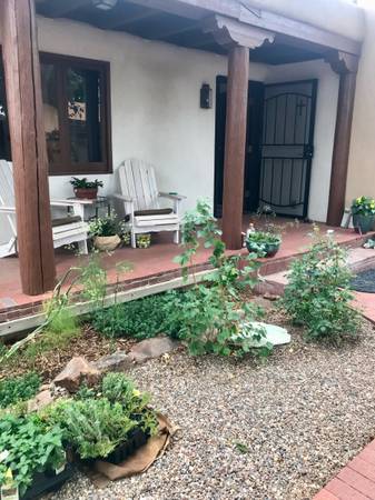 $2,750 / 2br - 1700ft2 - Charming Home with Garden – Southside Gem! (Santa Fe)63806020106369124