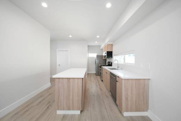 $2,000 / 3br - 1300ft2 - 3BD/3BA MOVE in READY (5221 Cleon Ave , North Hollywood, CA 91601)64035739376515124