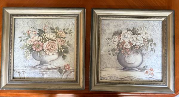 2 high-quality picture frames 1