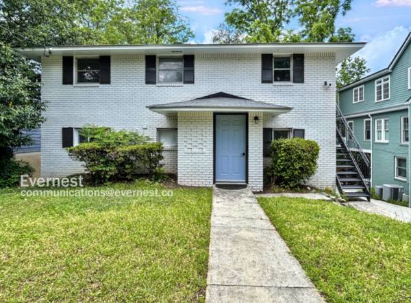 $700 / 2br - 1197ft2 - Life hust got better (Decatur)64045869016578120