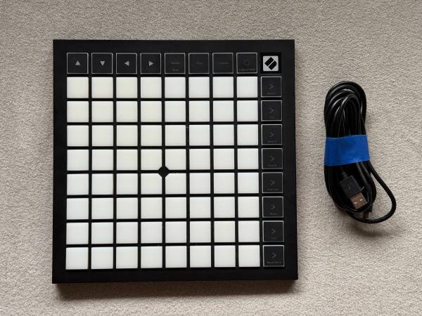 Novation Launchpad X 64 RGB Pad USB-C MIDI Controller for DAW 1