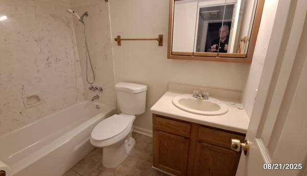 $1,050 / 1br - 1BR Metairie Condo Apartment - All Utilities included in the rent (Metairie)63881895348225124