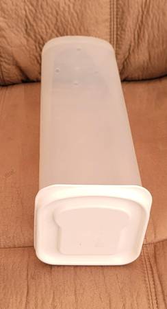 Bread Storage Container. 1
