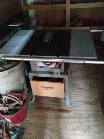 10" Rockwell Delta Contractors saw 1