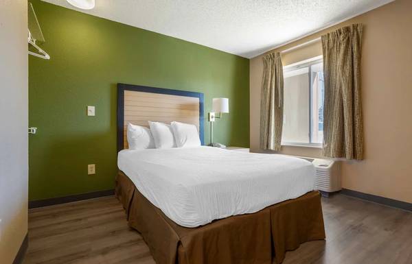 $1,137 / 1br - Apartment Alternative: Fully Furnished with a Kitchen (150 Valley Wood Rd., Spring, TX)63924043427714122