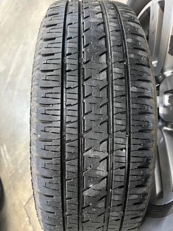 Rines/Neumáticos Toyota 4-Runner - $500 (Kirkland)63471324871299121