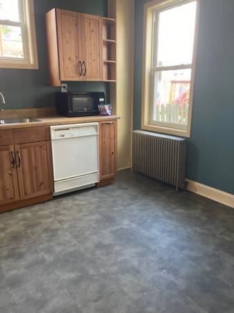 $999 / 1br - Etna 1BR (Etna)64013372180355122