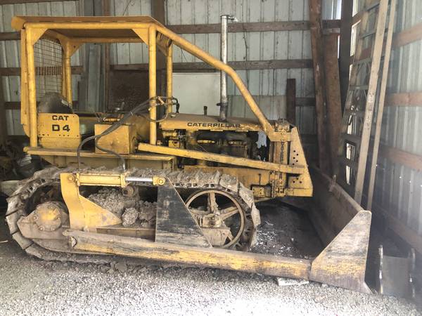 cat  D4 1949 model 1