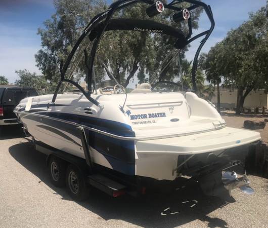 Chaparral Deck Boat - Sunesta 232 Deckboat 1