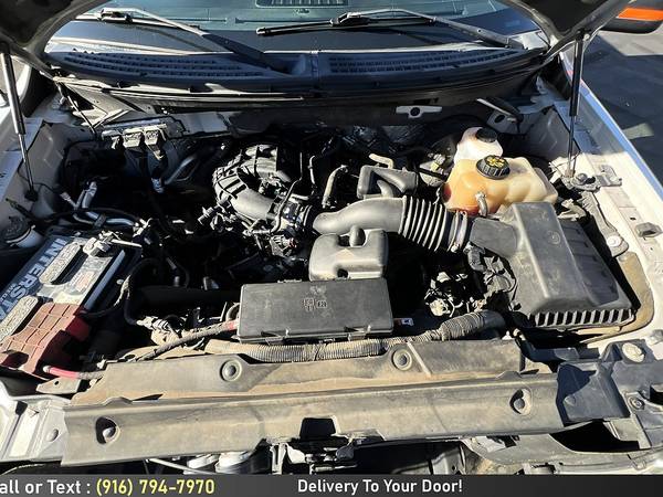 2011 Ford F-150 XLT Pickup - Photo 12