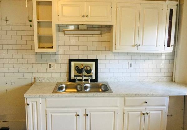 $2,400 / 1br - 800ft2 - 2BR DOWNTWN NBPT, AMUEBLADO, NUEVA COCINA, ESTACIONAMIENTO FUERA DE LA CALLE, AGUA CALIENTE, WIFI (9G5) (NEWBURYPORT, MA)63655220429443121