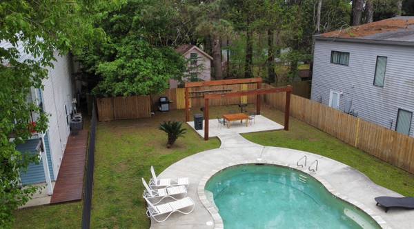 $1150.00 / 2br - 1000ft2 - Directly across from SLCC POOL CABANA LOCATION63857517101313120