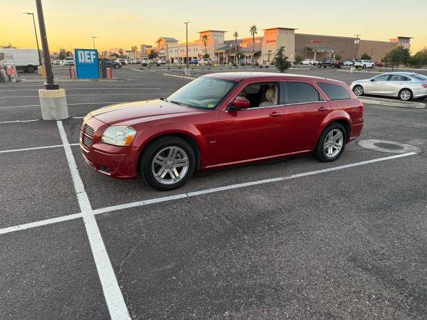 2005 dodge magnum Rt hemi 1 owner low miles 1