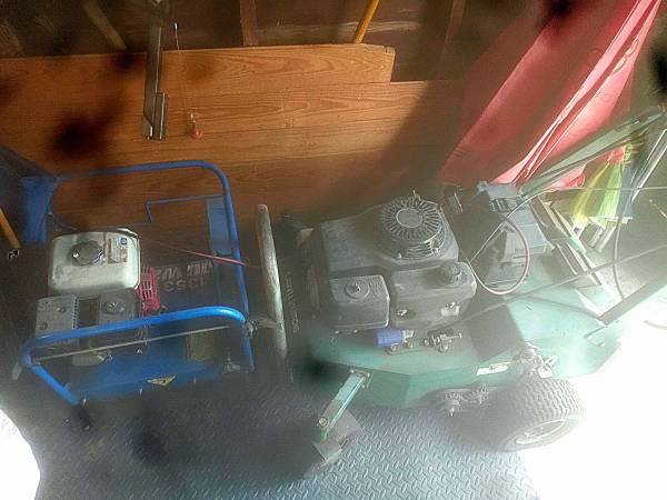 LAWN SOLUTIONS AERATOR & BLUEBIRD DETHATCHER 1