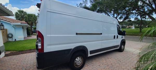 2016 Ram Promaster 3500 EXT, pocos kilómetros - $14,995 (Lake Worth)63489287357699122
