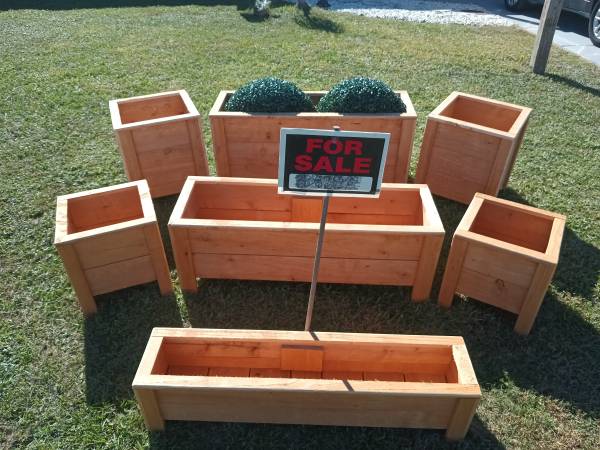 Cedar planters 1