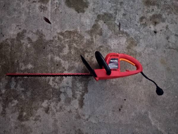 Hedge Trimmer Electric 22" 1