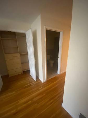 $919 / 1br - Bright and Spacious One Bed Close to Shops Richmond (richmond / point / annex)63933766955651124