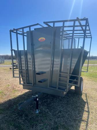 CREEP FEEDERS / MOBILE FEED BINS 1